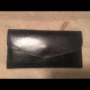 ABLE trifold wallet